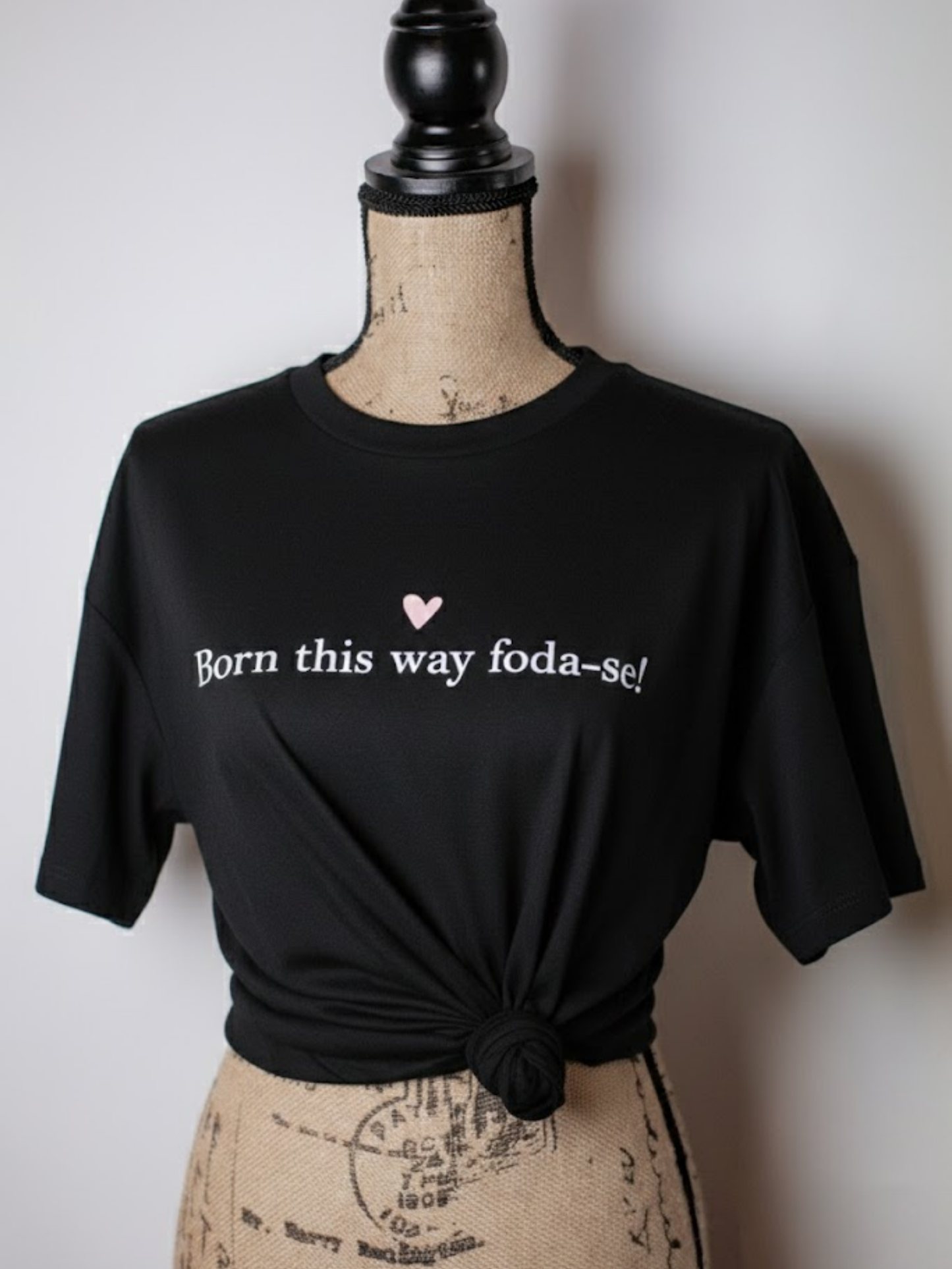 (Pré-venda) T-SHIRT | Born this way foda-se!