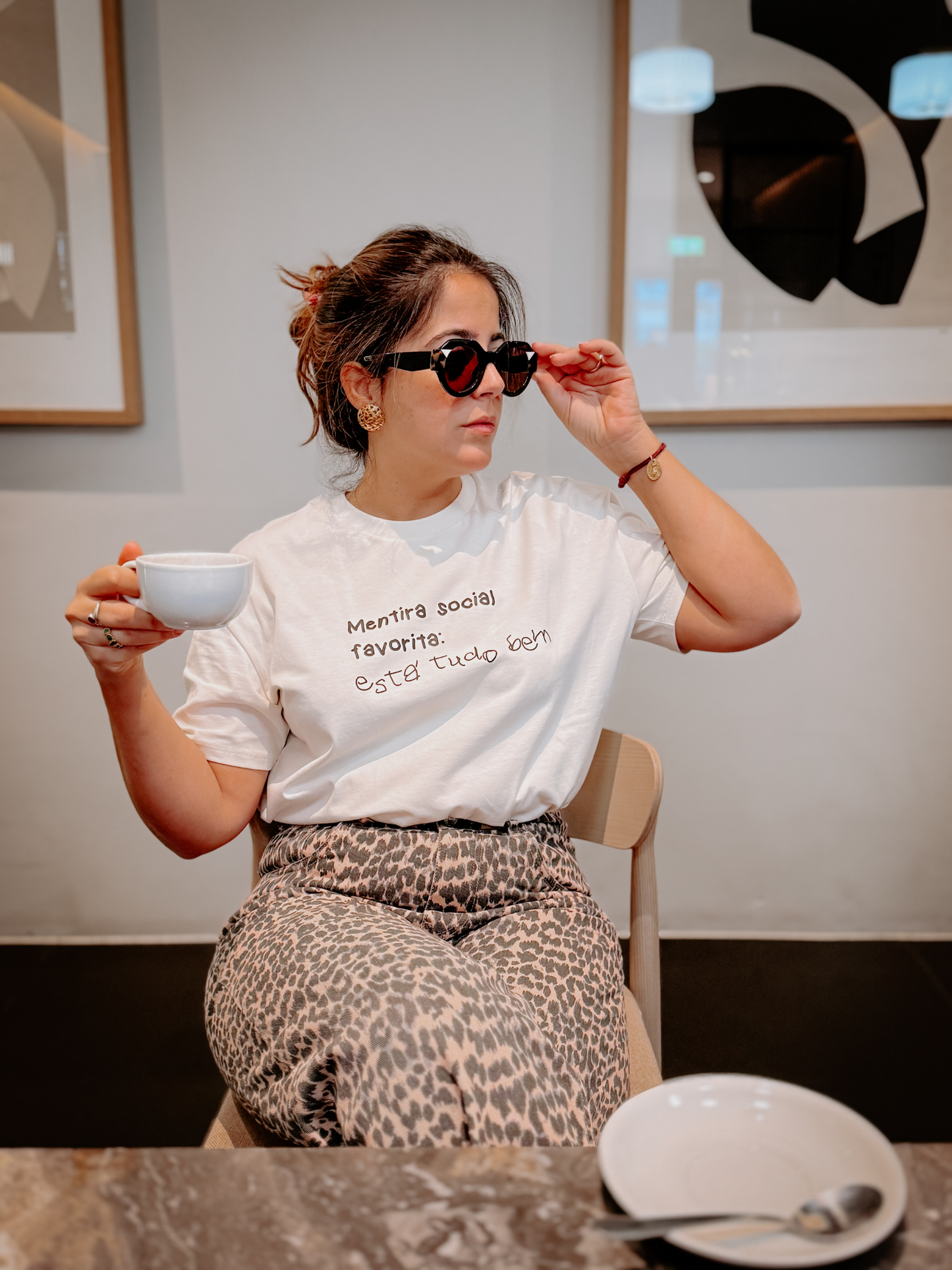 (Pré-venda) T-SHIRT | Mentira social favorita: está tudo bem