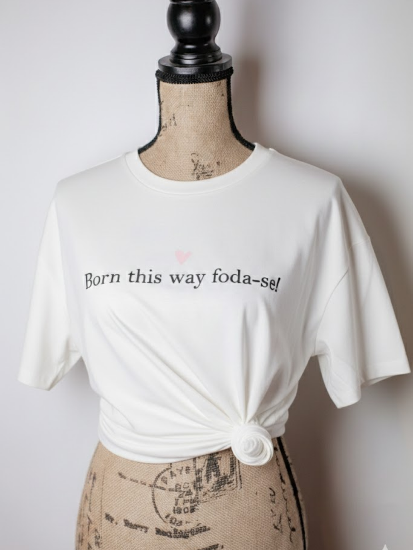 (Pré-venda) T-SHIRT | Born this way foda-se!