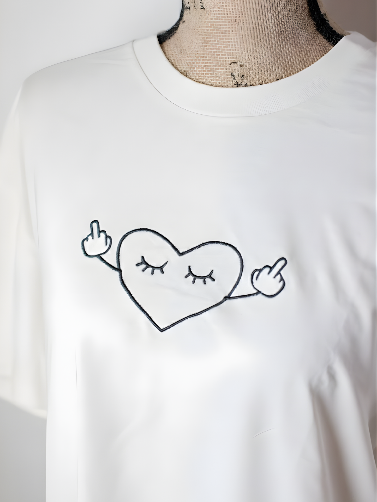 (Pré-venda) T-SHIRT | Love, but no